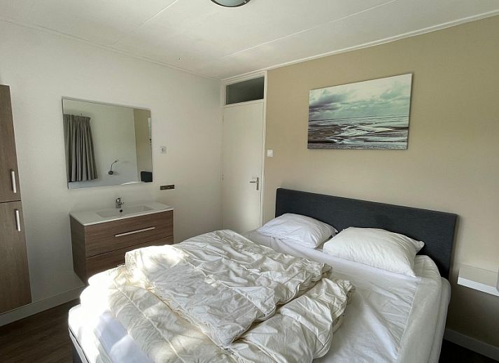 Green surroundings around the vacation home Strandloper, located in Hollum, Ameland.