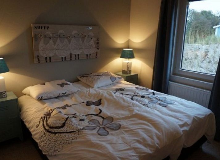 EILANDLODGE 4 in Hollum, Ameland: charming vacation home with veranda on the Wadden Islands, surrounded by nature.