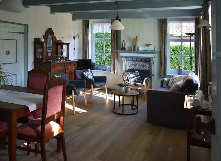 On the sunny side of Holiday home Kiewiet Ameland in Hollum, you will enjoy a green garden and rustic charm on the Wadden Islands.