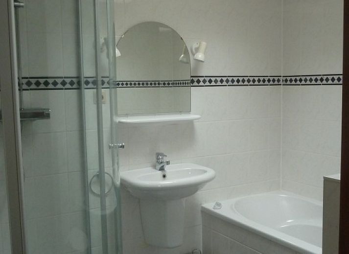 Eingang zum Fairway-Ferienhaus in Hollum, Ameland, mit groem Garten und natrlicher Umgebung auf den Watteninseln.