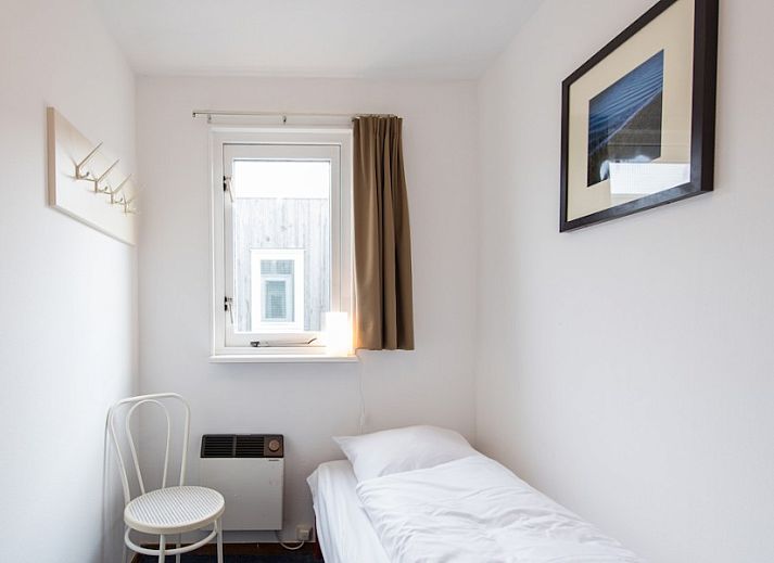 Geraeumige Kueche und Essbereich in der Ferienwohnung Zilverschoon, Hollum, Ameland.