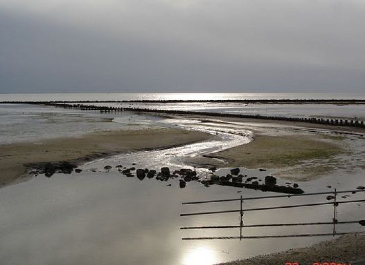 Praktisches Badezimmer im Ferienhaus WELTEVREE, Hollum, Ameland mit Dusche und Toilette auf den Watteninseln.