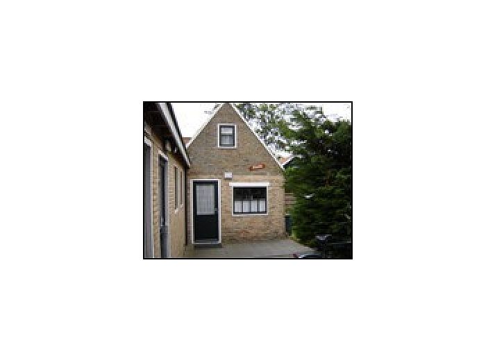 Charmantes Ferienhaus Pirolie in Hollum, Ameland, mit grnem Garten und rustikaler Atmosphre.