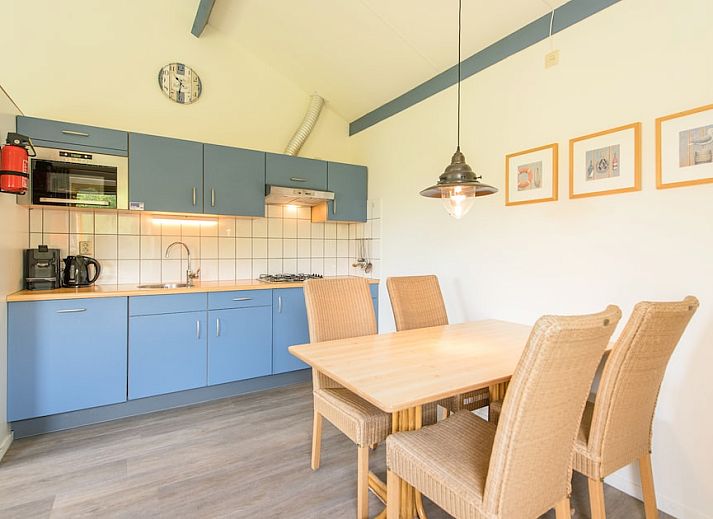 Guest house 040357 - Bungalow Ameland - Duinbungalow 4