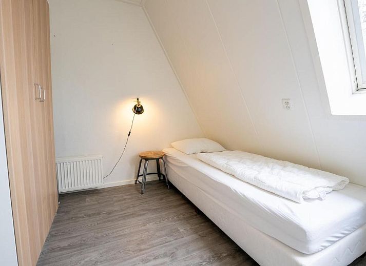 Gastvrij welkom met koffie en thee in De Berkenhof appartement, Nes, Ameland. Geniet van comfort op de Waddeneilanden.