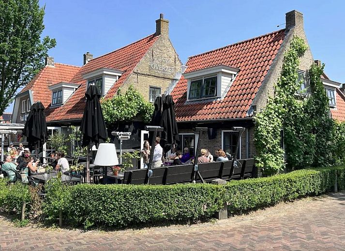 Geniessen Sie die Terrasse des Logement Zee van Tijd in Nes, Ameland.