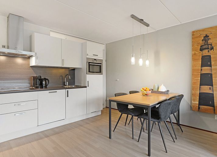 Guest house 040459 - Bungalow Ameland - Ameland State | 4-persoons appartement | 4BA