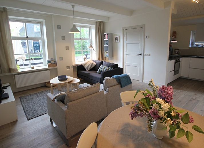 Charming vacation home Westhoek in Schiermonnikoog with cozy terrace in the Wadden Islands.