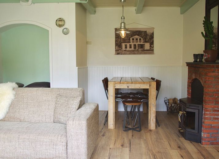 Voorzijde van Klaver Vier, een gezellig vakantiehuis op Schiermonnikoog, Waddeneilanden.