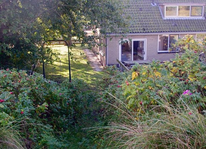 Stylish interior of Louwtjesduin Oost vacation home in Schiermonnikoog.