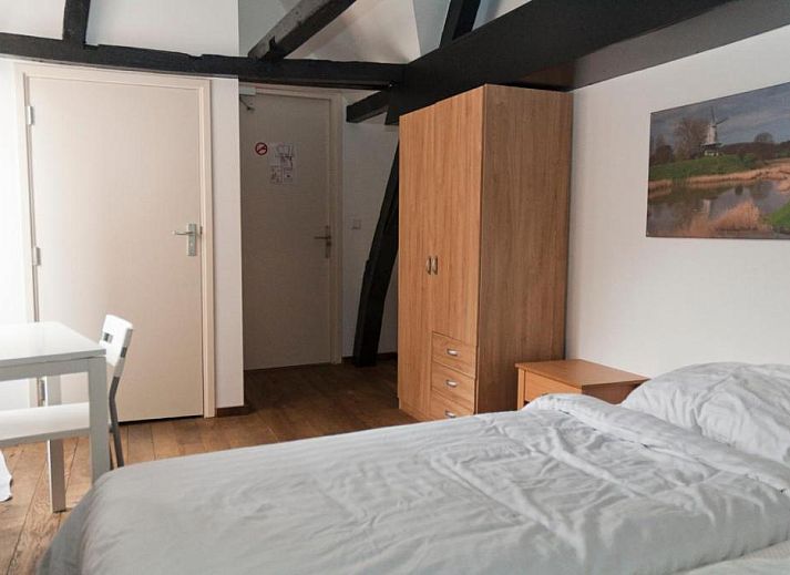 Gezellige slaapkamer in City Hostel Vlissingen, ideaal voor gezinnen, gelegen in het hart van Vlissingen, Walcheren.
