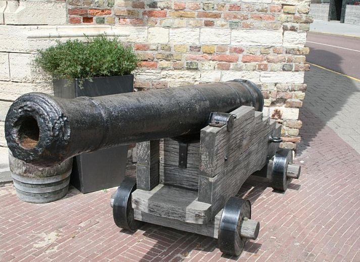 Guest house 056235 - Bed and Breakfast Walcheren - De Gevangentoren Suite