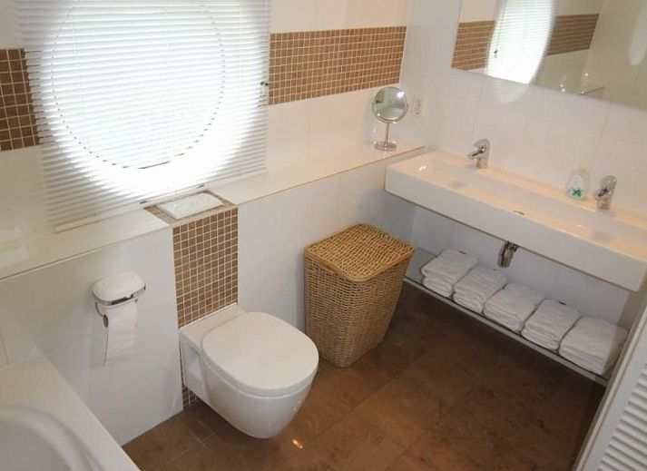 Verblijf 0601146 - Vakantiewoning IJsselmeer - Vakantiehuis Modernes Ferienhaus mit Sauna und Whirlpool