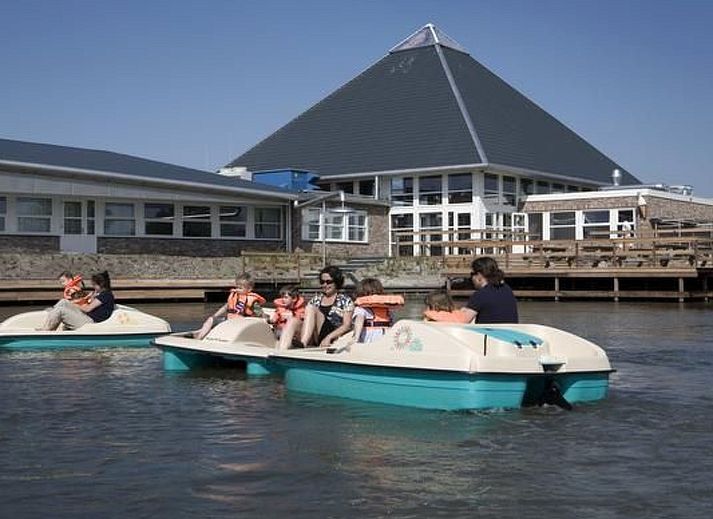 Guest house 0601148 - Holiday property IJsselmeer - Vakantiehuis Starvilla in Makkum mit Sauna und schöner Auss