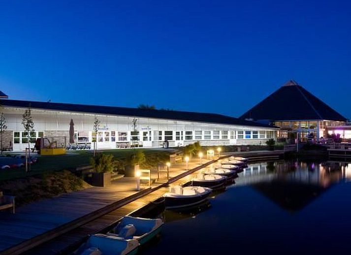 Guest house 0601148 - Holiday property IJsselmeer - Vakantiehuis Starvilla in Makkum mit Sauna und schöner Auss