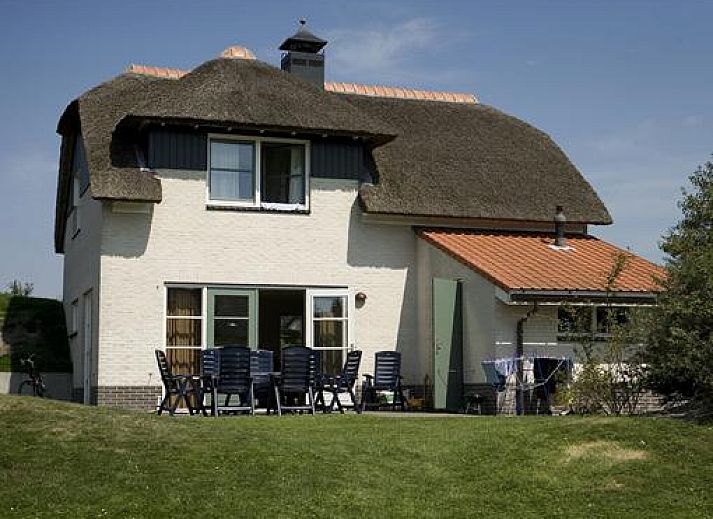 Verblijf 060163 • Vakantiewoning IJsselmeer • Duinvilla 8p.