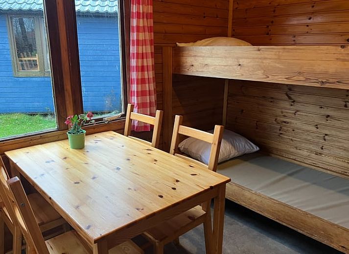 Vacation home in Workum, a charming vacation home on the IJsselmeer, surrounded by thriving nature and peaceful surroundings.