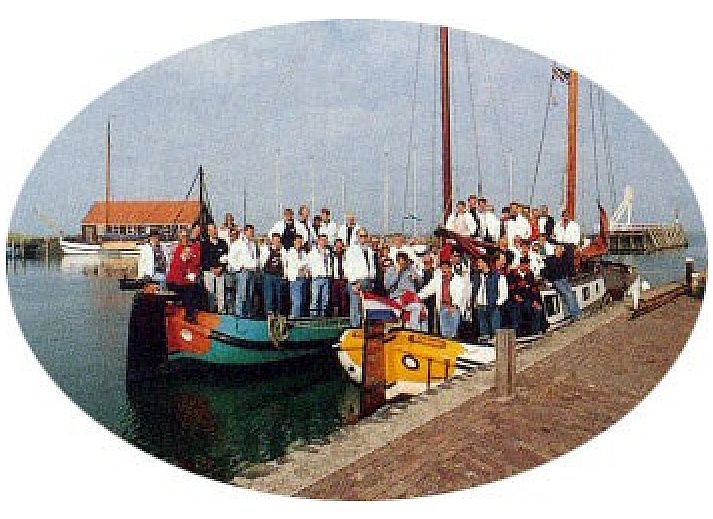 Gezellige woonkamer in Bungalow 5/19, Hindeloopen, Friese elfsteden.