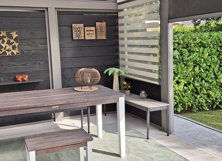 Stilvolles Esszimmer im Ferienhaus FR452, Lemmer, in der Naehe des IJsselmeers, Friesische Seen.