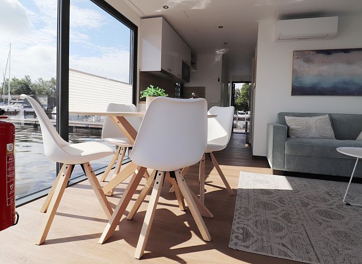 Guest house 060733 - Holiday property IJsselmeer - Houseboat «Refugio»
