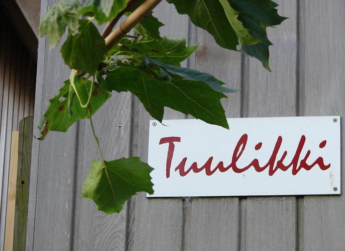 Moderne keuken in Tuulikki vakantiehuis Warns, Friese meren, met uitzicht op het water.