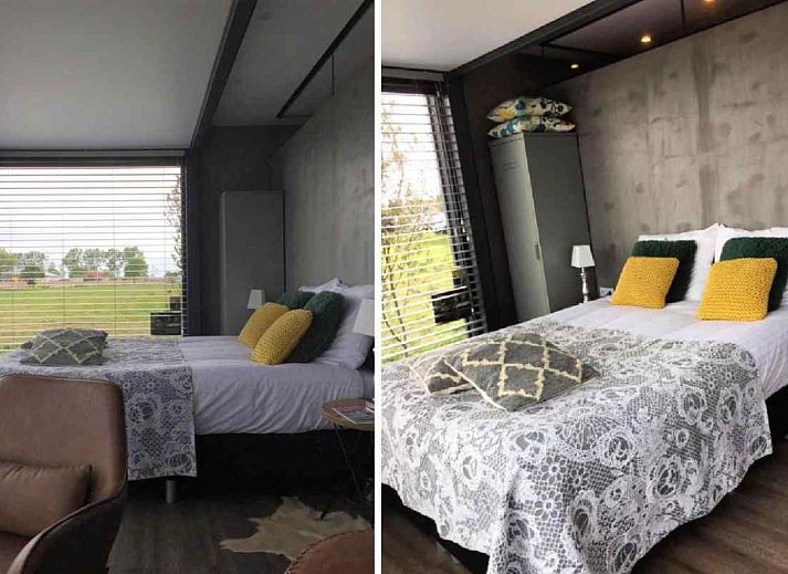 Comfortabele slaapkamer in vakantiehuis FR057 Warns met uitzicht op IJsselmeer.