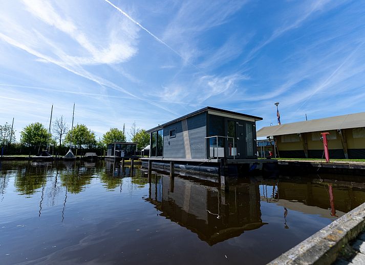 Verblijf 070176 • Vakantiewoning Heegermeer • Houseboat Heeg