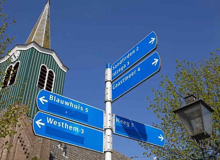 Speelveld bij FR164 vakantiehuis in Oudega, Heegermeer voor sportieve activiteiten