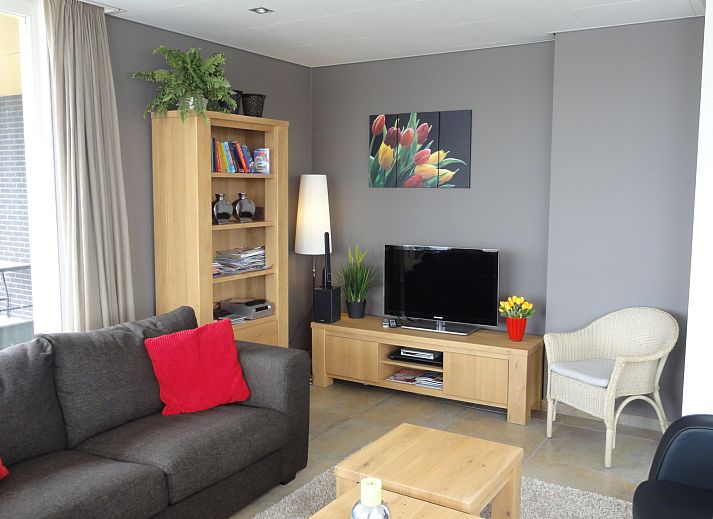 Marina near vacation home FR518 in Koudum, with boats and serene surroundings.