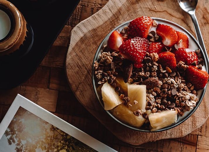 Vacation home in Koudum, an idyllic stay in the Frisian lakes with a beautiful view of the green surroundings.