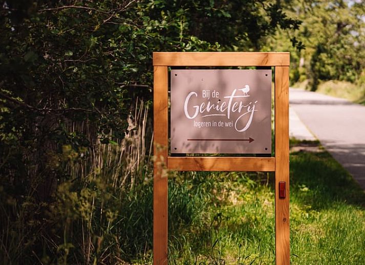 Enjoy a healthy breakfast at Holiday home in Koudum, located on the Frisian lakes. Perfect start to the day in this beautiful vacation home.