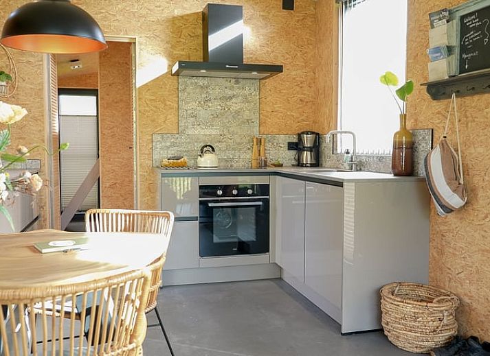 Enjoy a healthy breakfast at Holiday home in Koudum, located on the Frisian lakes. Perfect start to the day in this beautiful vacation home.