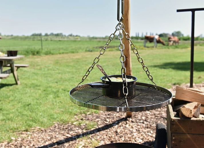 Attraktiver Holzinnenraum im Ferienhaus in Echtenerbrug, Tjeukemeer.