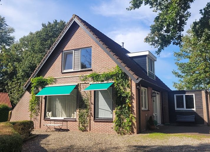 Guest house 100206 - Holiday property Tjeukemeer - Vakantiehuisje in Delfstrahuizen