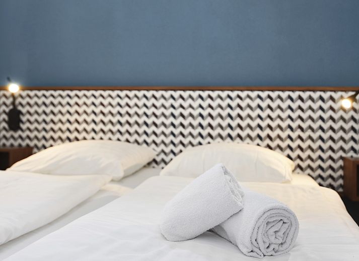 Moderne zithoek in Waterpark Sneekermeer 6-persoons woning 6C1, Terherne, Friese meren.