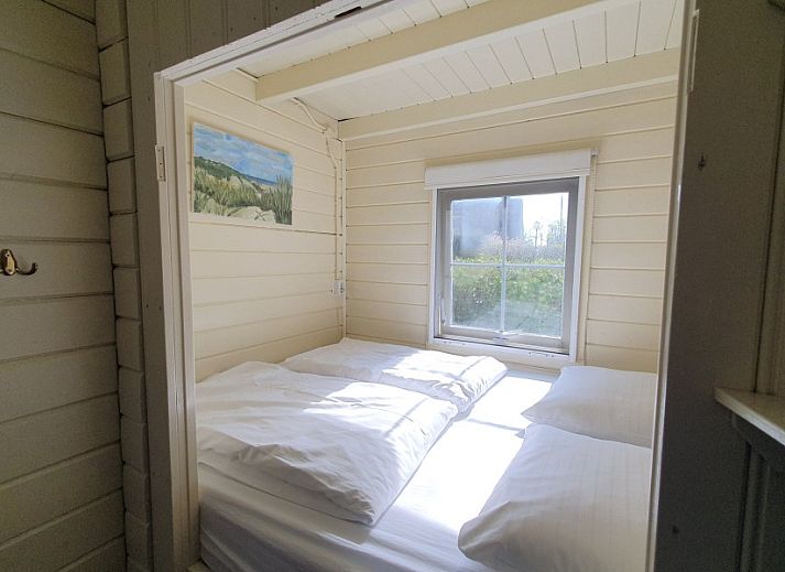 Ferienhaus De Koumelker in Terherne am Sneekermeer, umgeben von Natur und Wasser, ideal zum Entspannen an den friesischen Seen.