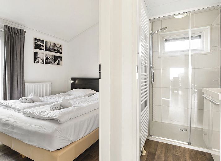 Guest house 120226 - Bungalow Sneekermeer - Waterpark Sneekermeer | 2-4-persoons chalet | 2-4C