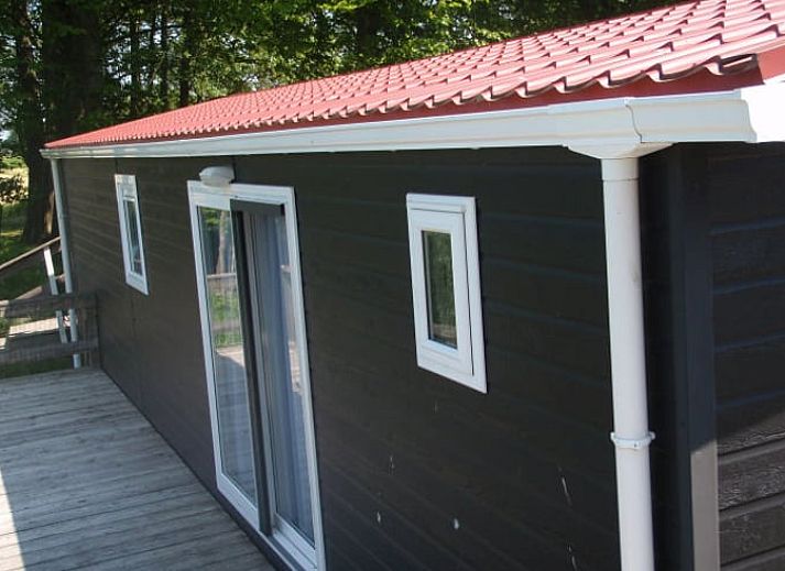 Indoor area of Cottage in Terherne with terrace view, vacation home in Terherne, Sneekermeer.