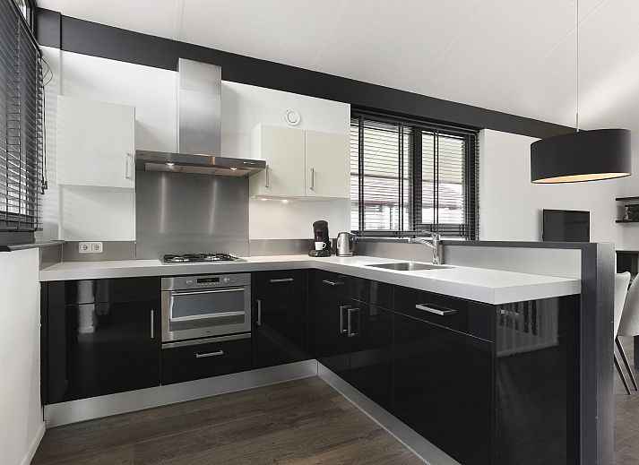 Guest house 120242 - Bungalow Sneekermeer - Waterpark Sneekermeer | 4-6-persoons woning | 4-6C