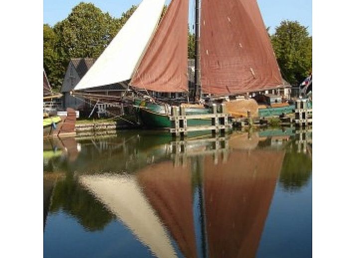 Verblijf 120701 • Boot Sneekermeer • museumschip courier