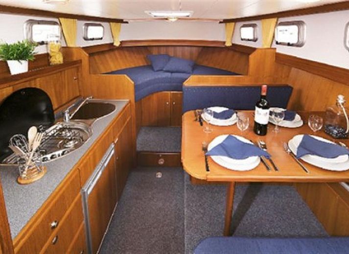 Verblijf 120704 - Boot Fluessen - Anita Pedro Levanto