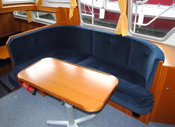 Guest house 120705 - Boat Fluessen - Sietske Pedro Skiron