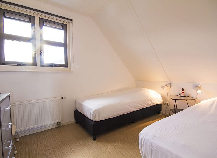 Ontspan in de luxe sauna van Villa de Goudplevier, een 8-persoons vakantievilla in Offingawier, Sneekermeer, omringd door de Friese meren.