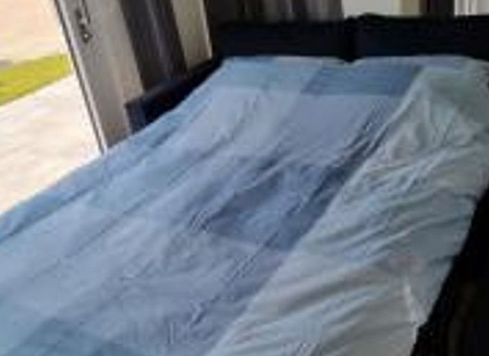 Marina at Holiday home in Offingawier, perfect location on Sneekermeer for water sports enthusiasts.