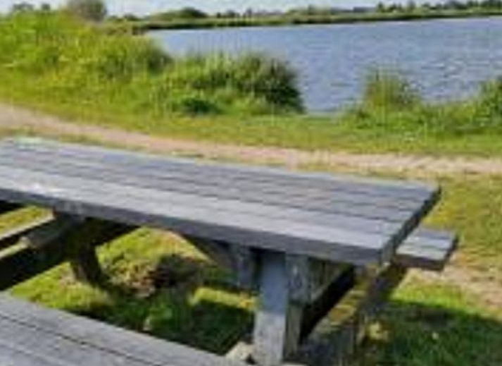 Modern bathroom in Holiday home in Offingawier, luxury vacation home near Sneekermeer.