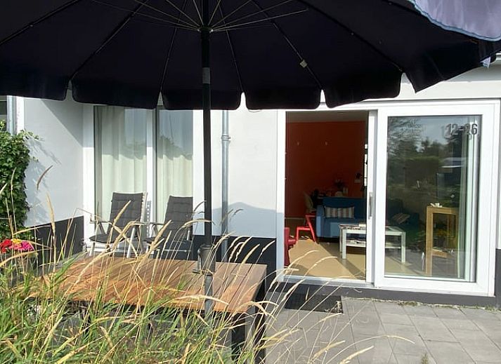 Ferienhaus in Offingawier mit sonnigem Garten und Terrasse, ideal gelegen in der Naehe von Sneekermeer in den Friesischen Seen.