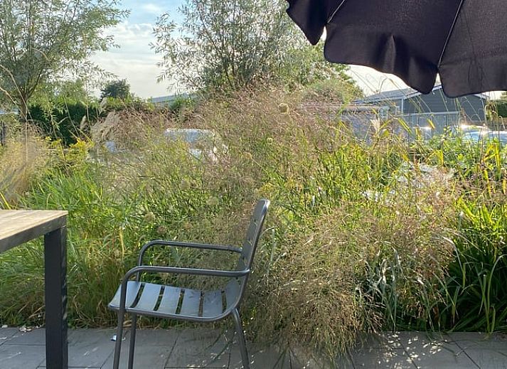 Ferienhaus in Offingawier mit sonnigem Garten und Terrasse, ideal gelegen in der Naehe von Sneekermeer in den Friesischen Seen.