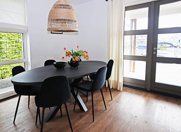 Guest house 120743 - Holiday property Sneekermeer - Villa de Goudplevier - 6 persoons villa met serre