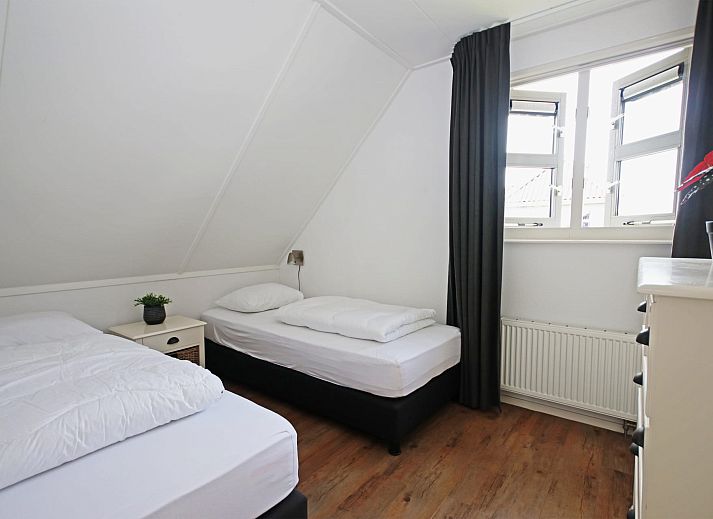 Guest house 120743 - Holiday property Sneekermeer - Villa de Goudplevier - 6 persoons villa met serre