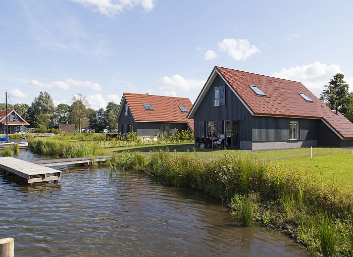 Verblijf 120751 - Vakantiewoning Sneekermeer - 8p. Luxe waterwoning de Zomertaling met sauna